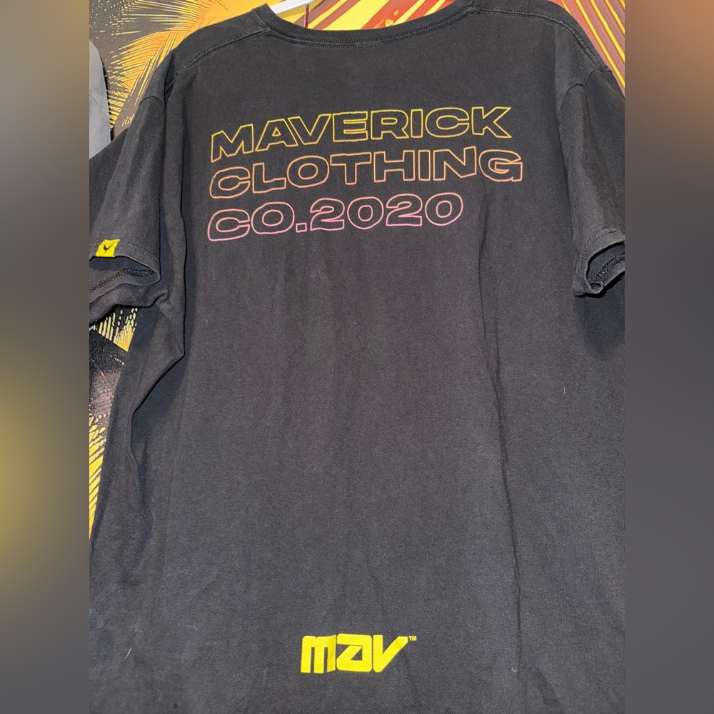 Logan Paul Maverick Gray and Black Men's T-Shirt Set - Picture 9 of 10